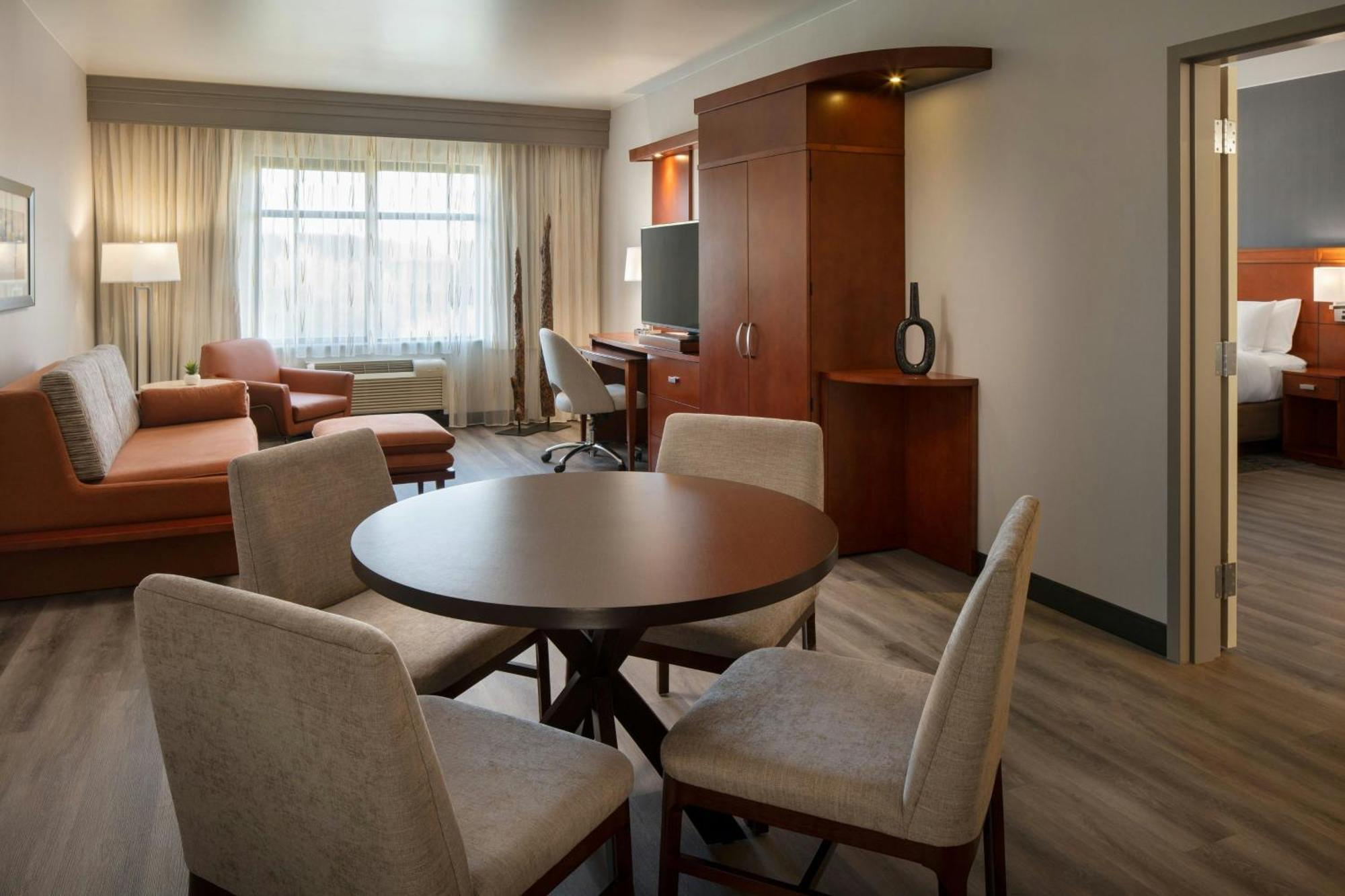 Courtyard By Marriott Salt River 3*