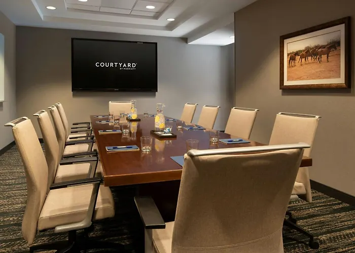 Courtyard By Marriott Scottsdale Salt River